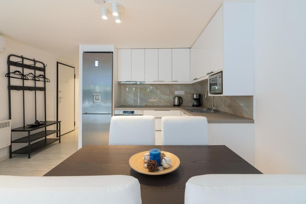 Apartment For 3 Ppl In Varkiza Exterior photo